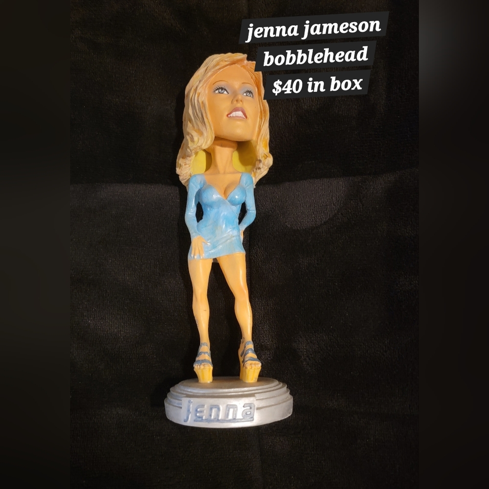 Jenna Jameson bobble head statue